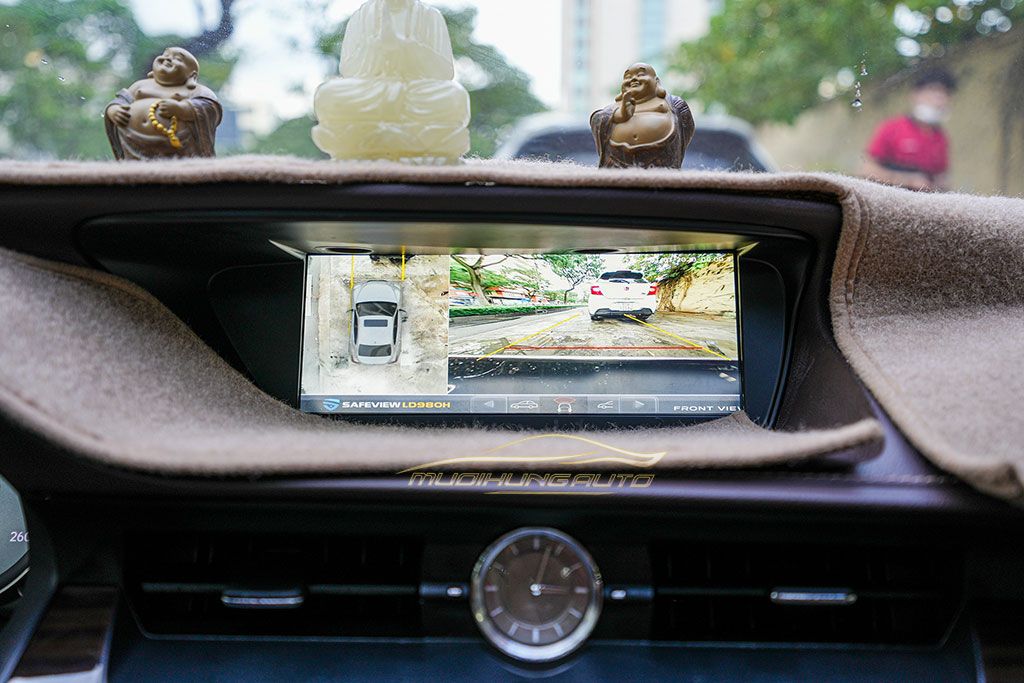 Xe Lexus ES250 2017 Gắn Camera 360 Độ SAFEVIEW 3D LD980H Chính Hãng