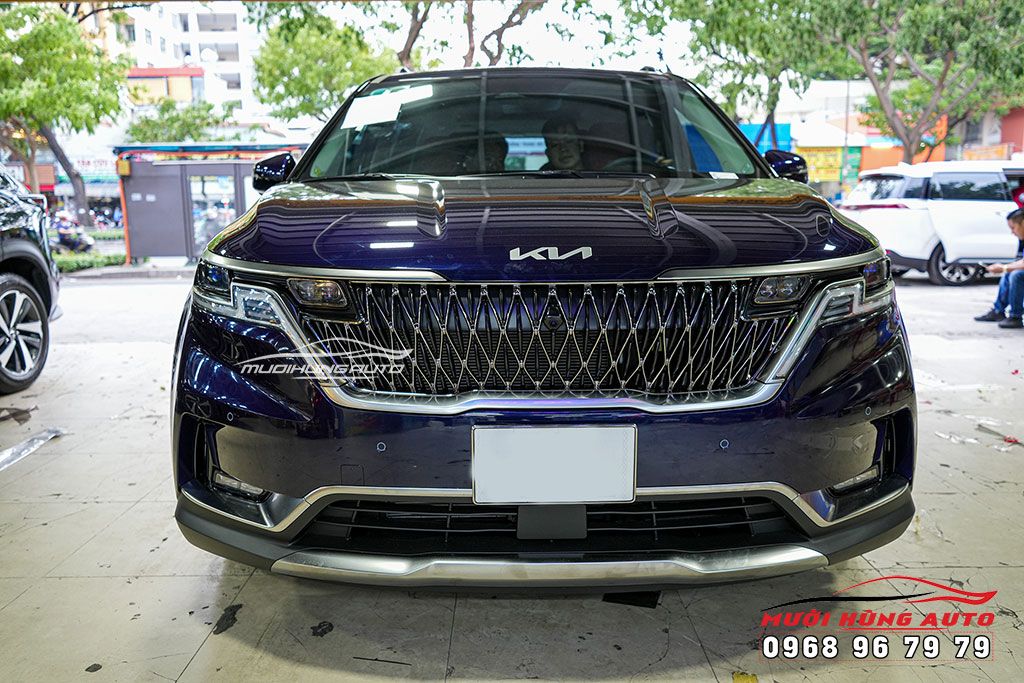 Xe Kia Carnival Độ Mặt Ca Lăng Cao Cấp Tại Mười Hùng Auto