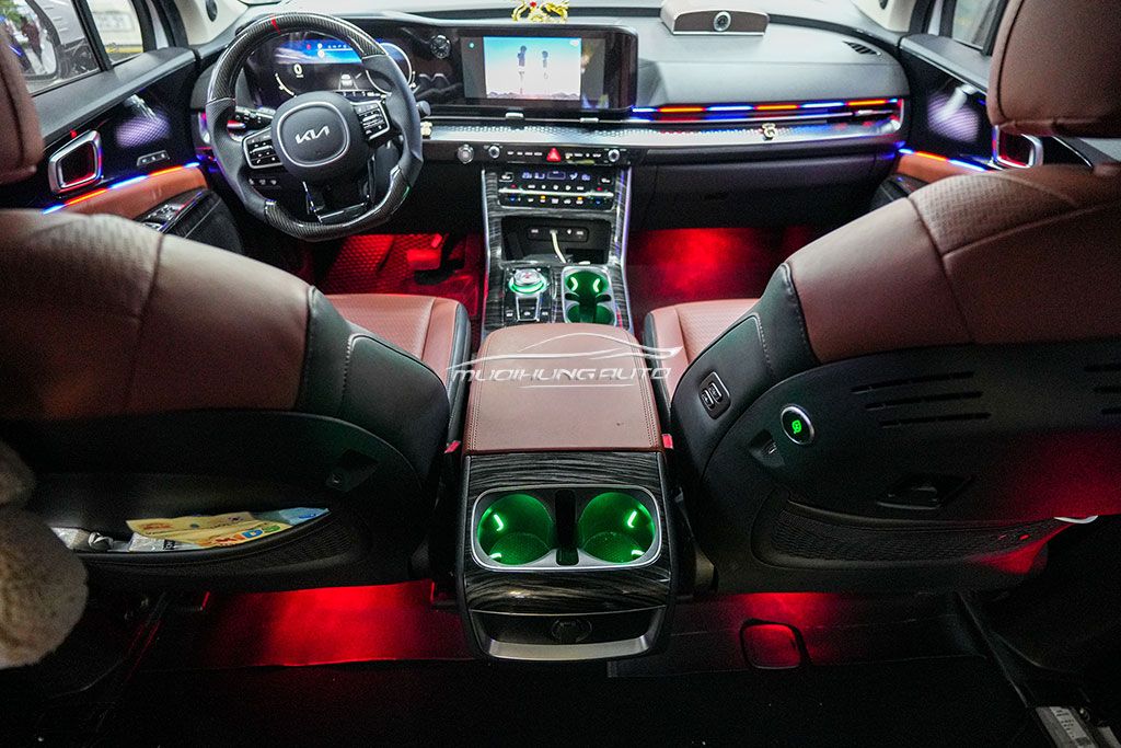 Xe Kia Carnival 2022 Độ Đèn Led Hộc Để Nước
