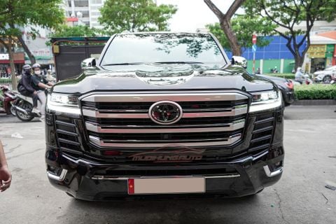  Độ Body Kit Cho Xe TOYOTA LAND CRUISER LC300 2023 Lên Bản Trung Đông 