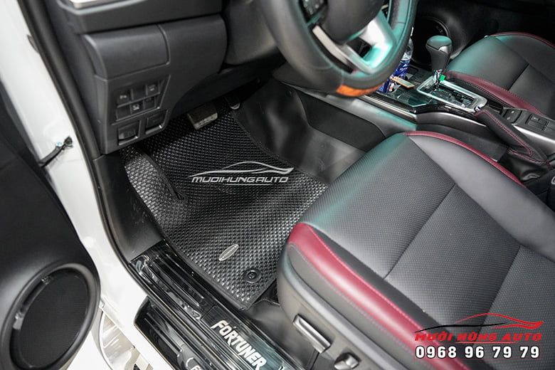 Thảm Lót Sàn Kata Cho Xe Toyota Fortuner Chính Hãng