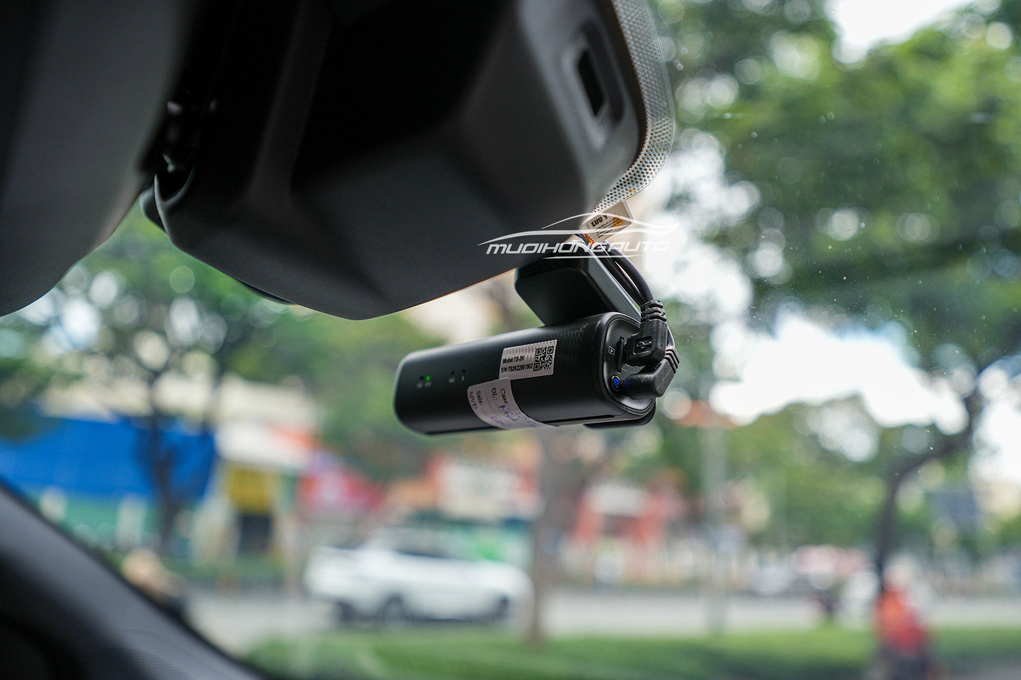 Xe FORD EVEREST 2022 Lắp Camera Hành Trình VIETMAP TS-2K Chính Hãng