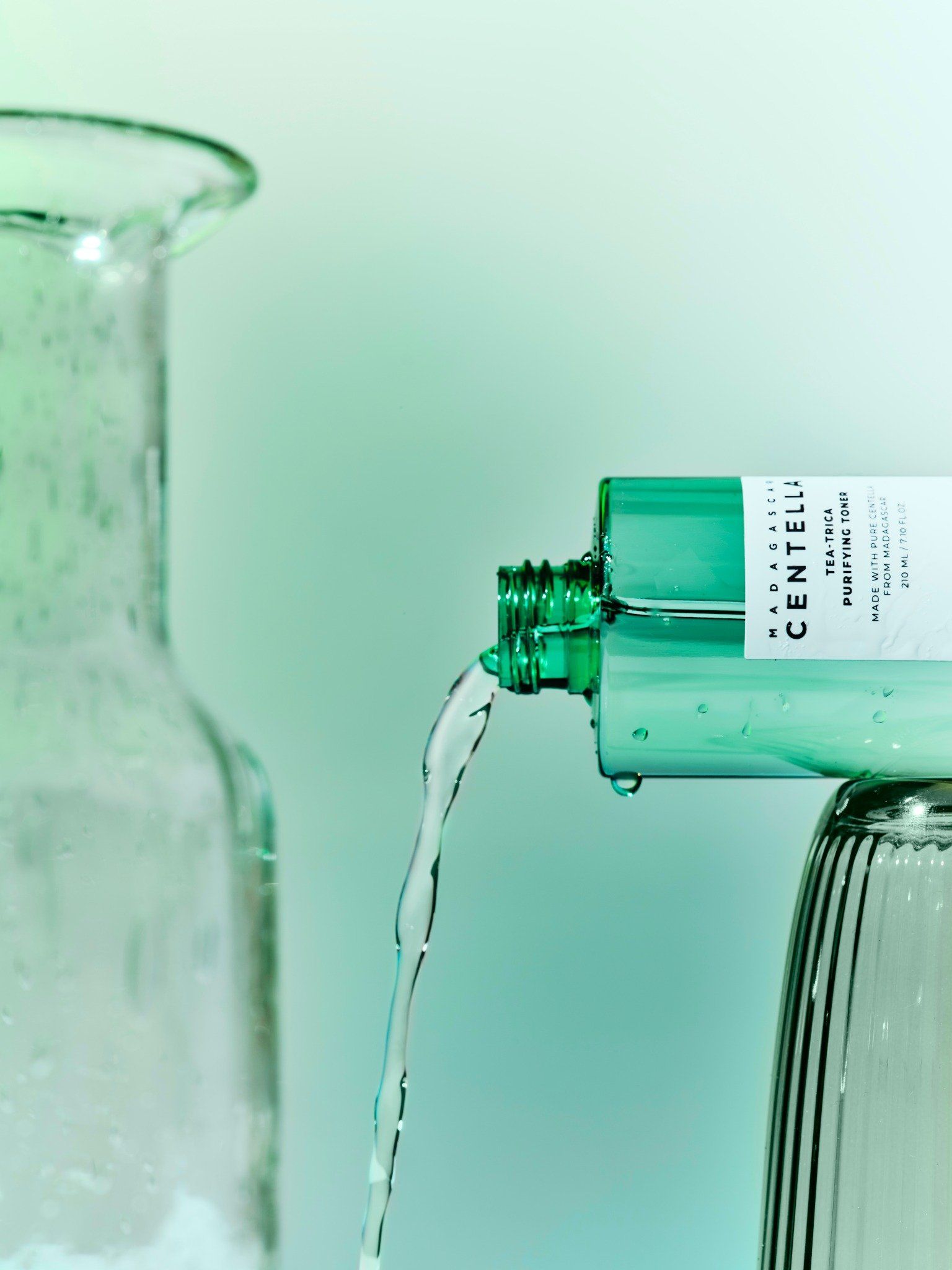  SKIN1004 Nước hoa hồng MADAGASCAR CENTELLA TEA-TRICA PURIFYING TONER 210ml 