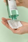  SKIN1004 Nước hoa hồng MADAGASCAR CENTELLA TEA-TRICA PURIFYING TONER 210ml 