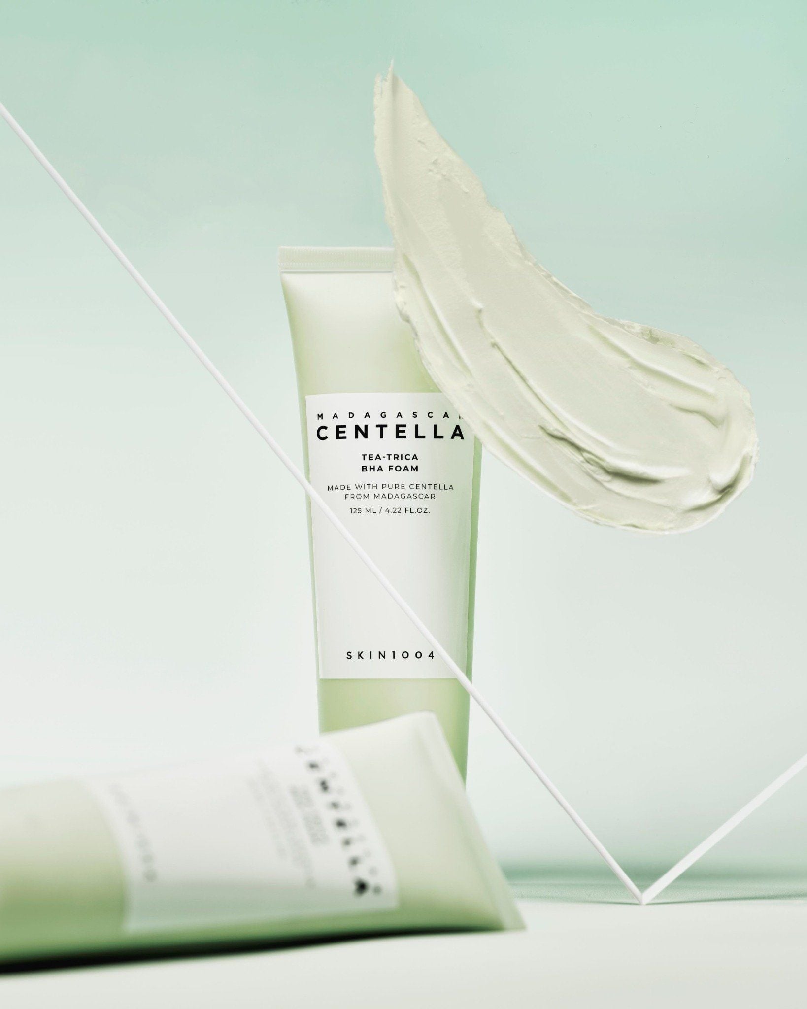  Sửa rửa mặt sạch sâu SKIN1004 MADAGASCAR CENTELLA TEA -TRICA BHA FOAM 125ml 