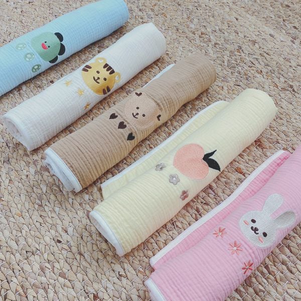  Chăn Gạc Thêu 2 lớp Monona 50*70cm 