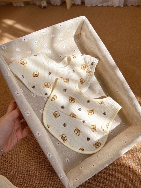  Set 2 yếm hoa Bunny chất liệu cotton 