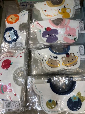  Yếm Cổ Hoa Họa Tiết Ngộ Nghĩnh Cho Bé 