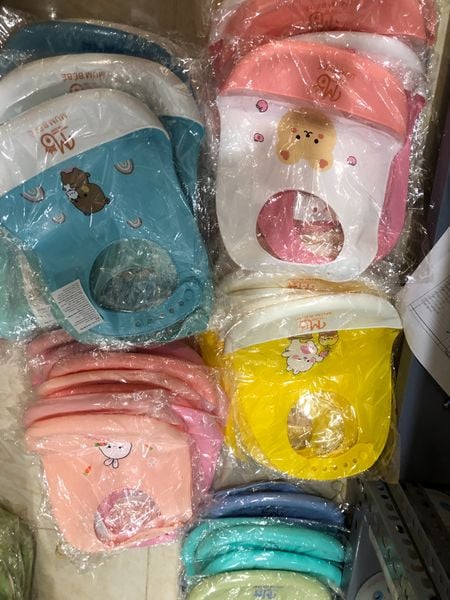 Yếm máng silicone Mumbébé Hình Ngộ Nghĩnh 