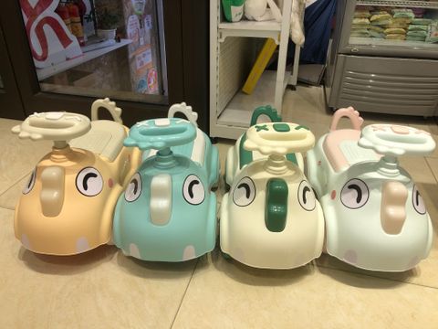  Xe Chòi Chân Monste Cho Bé 