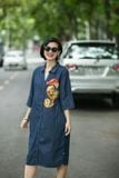  Đầm denim thêu thủ công Hải Mã 