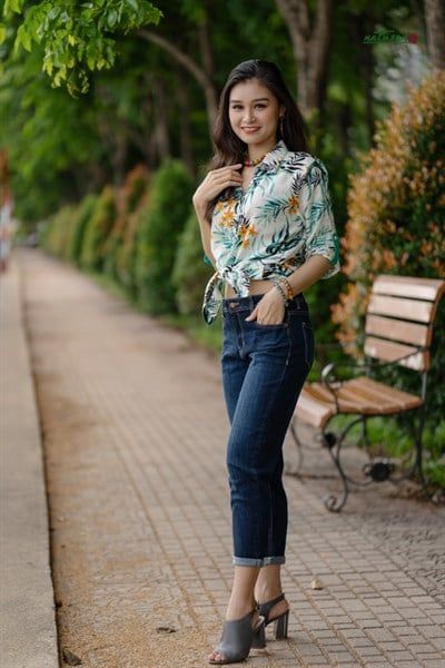  Quần jeans ống túm Đậm 