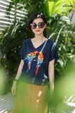  Áo thêu tay linen xanh Navy đôi vẹt Scarlet 