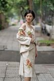  Đầm thêu tay 2 dây Beige Bằng Lăng cam 
