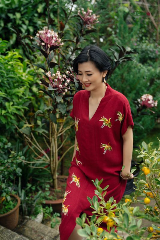  Đầm Yuna đỏ thêu tay Cửu Hạc Đoàn Viên kimono 