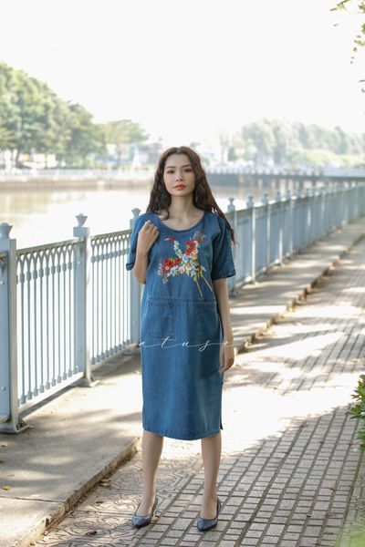  Đầm Kiddi denim thêu tay Hạc Hoa Thị 