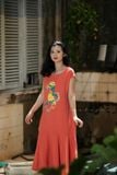  Đầm Oreno linen cam thêu tay Hải mã Queen 