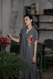  Đầm Keiko Xám đậm thêu tay Xuân Trà 