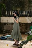  Đầm Oreno linen xanh rêu thêu tay Hạc Bách Hoa 