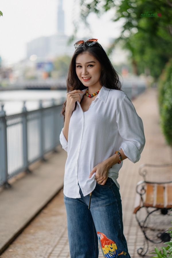  Quần jeans lửng ống suông lai tua 