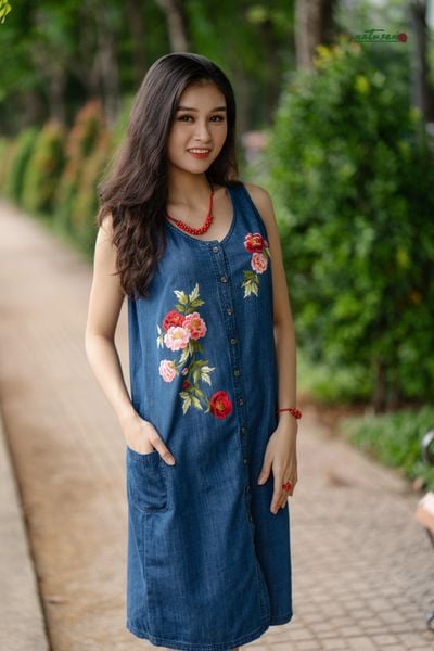  Đầm denim thêu tay Hồng Florentia 20 