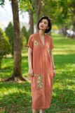  Đầm thêu tay Cúc tana cổ kimono màu Cam đất 