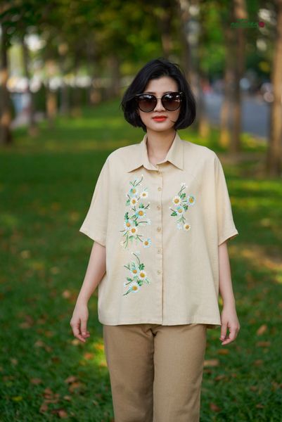  Áo thêu tay Cúc Tana chemsie linen Beige 