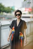  Đầm kimono thêu tay Vẹt Scarlet xám lông chuột 