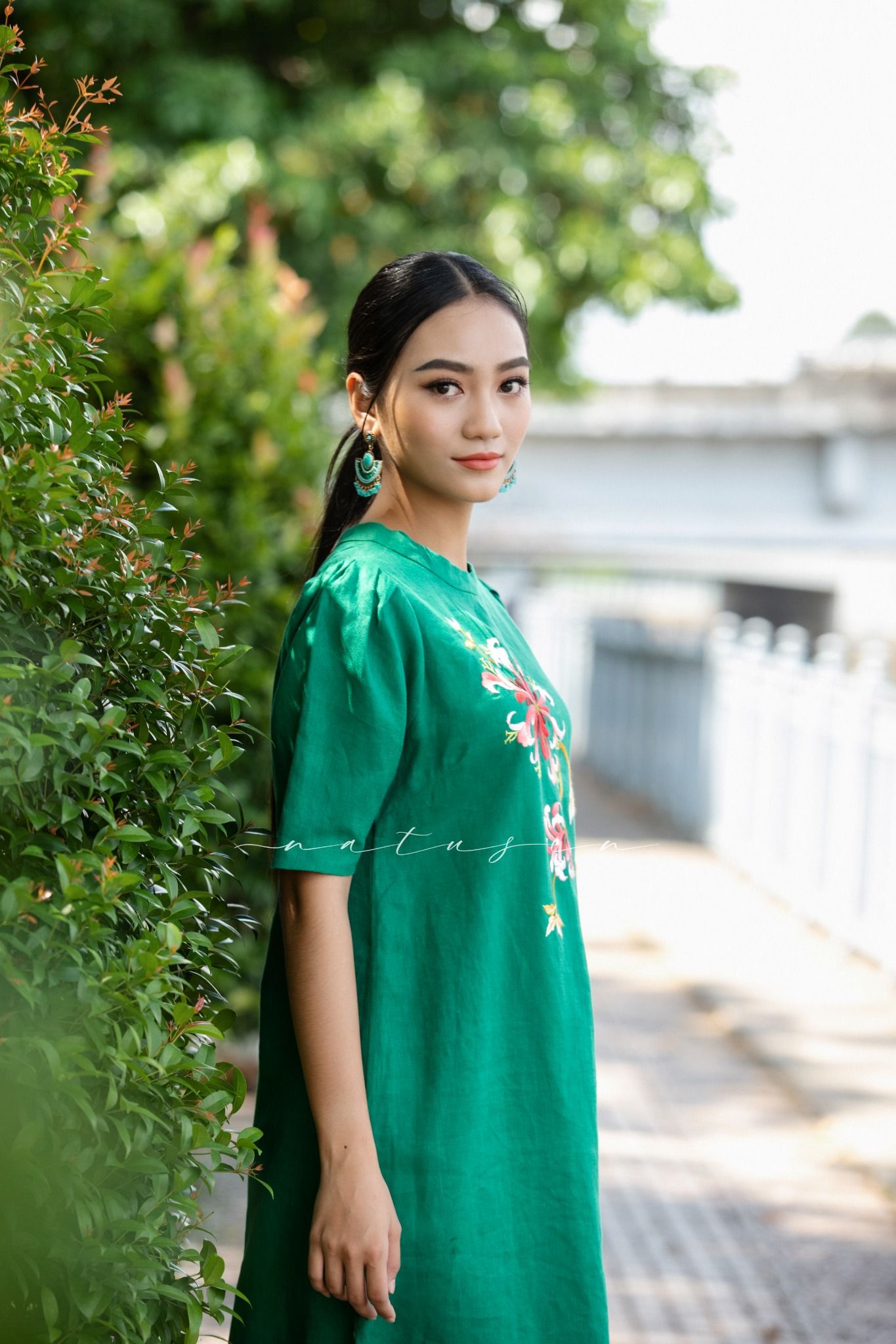  Đầm Mabelle Xanh Noel thêu tay KIm Ngân Mỹ Tú 