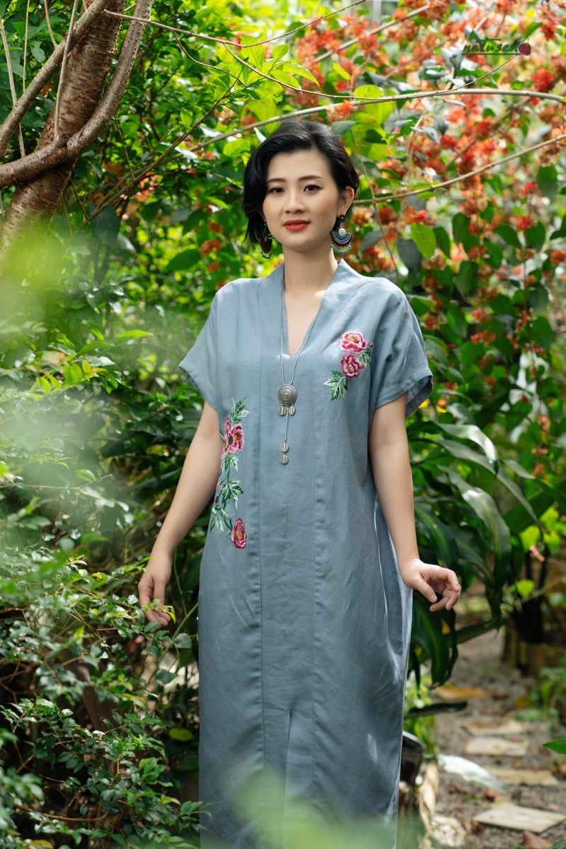  Đầm kimono thêu tay Florentina Xám khói 