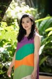  Đầm color block Rạng Rỡ thêu tay Nhà Diều linen phối màu không tay 