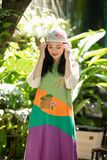  Đầm color block Rạng Rỡ thêu tay nhà Diều linen phối màu tay lỡ 
