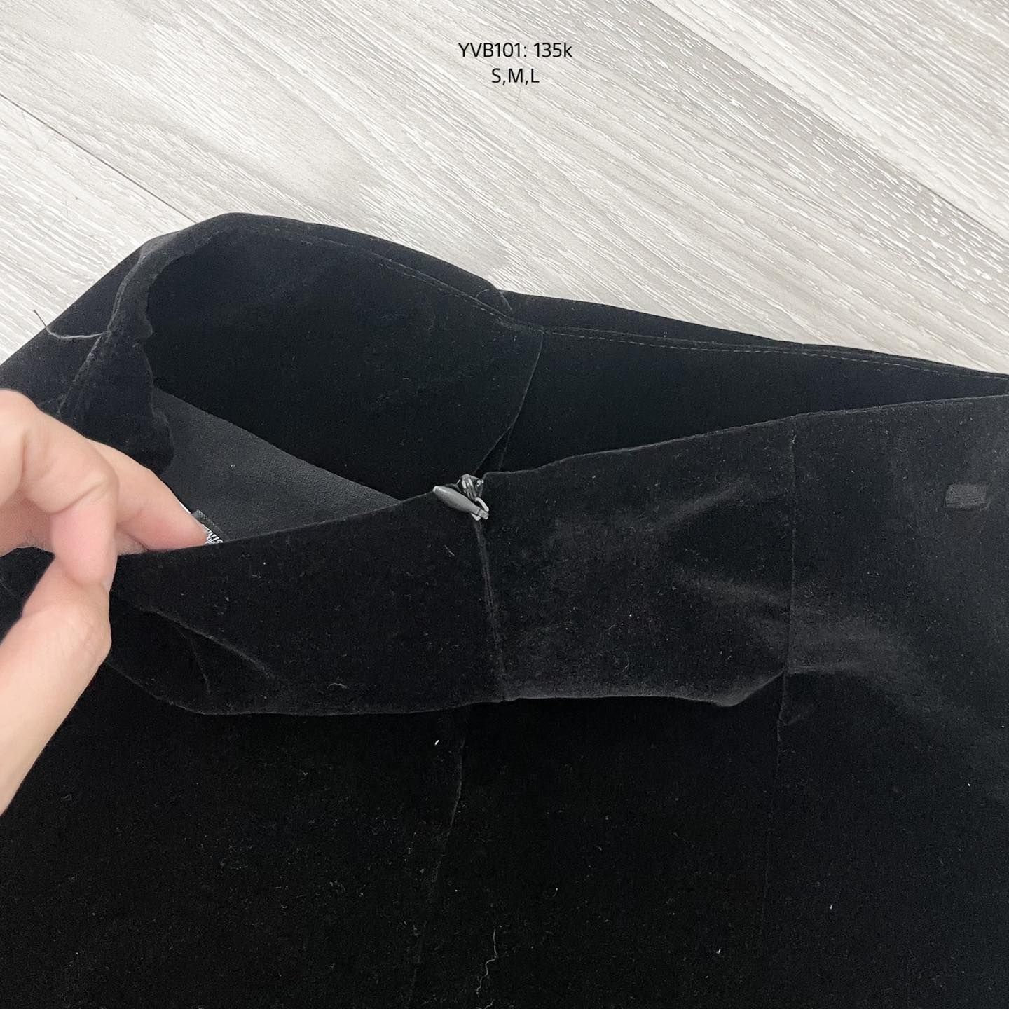 Thử ngay những cách phối đồ này để diện chân váy đen không còn lo vừa già  vừa nhạt  Phụ Nữ  Gia Đình