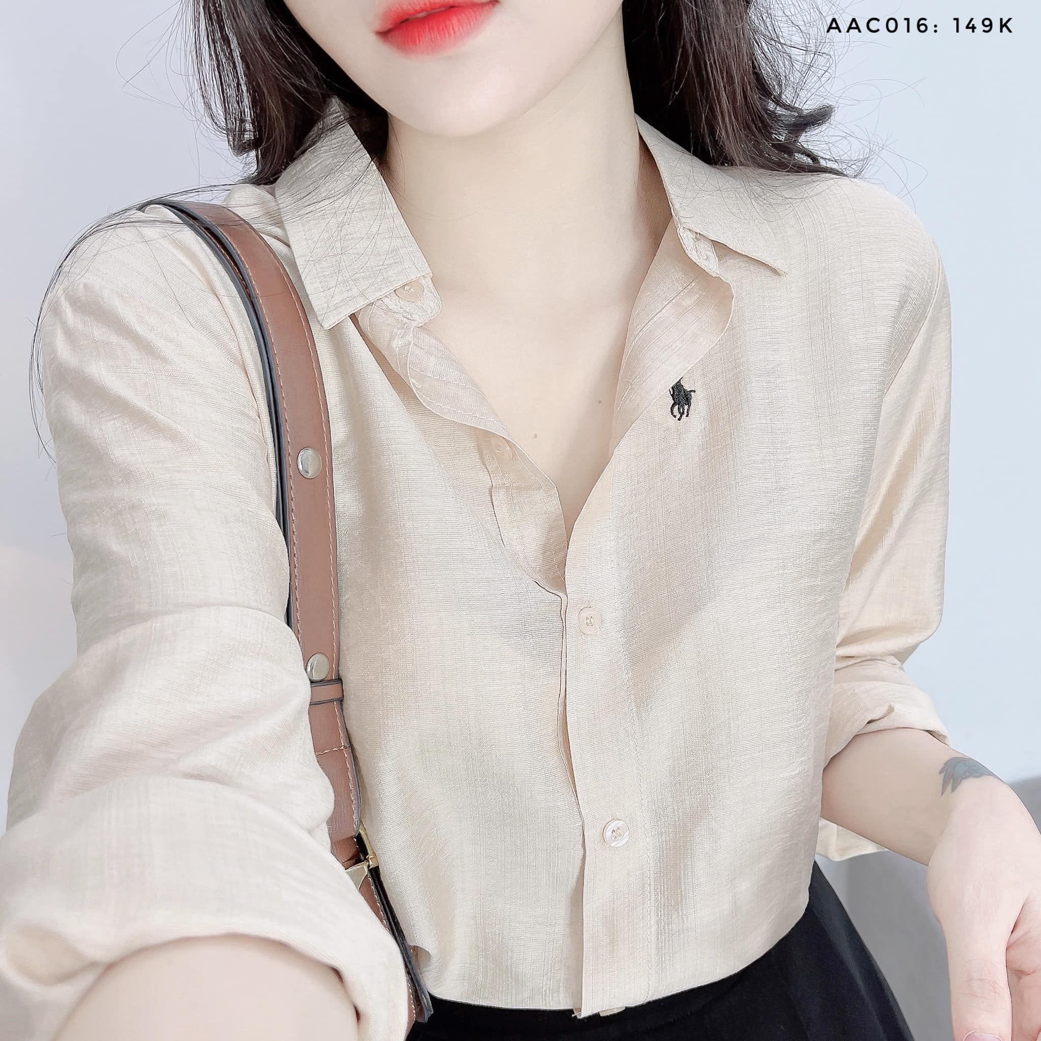 Mẫu Áo Sơ Mi Lụa Tơ Tằm Đẹp Nhất Giúp Cô Nàng Công Sở Tự Tin Tỏa Sáng #42 Mẫu Áo Sơ Mi Lụa Tơ Tằm Đẹp Nhất Giúp Cô Nàng Công Sở Tự Tin Tỏa Sáng
