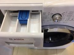 Máy giặt quần áo Bosch WAW28480SG
