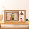 Khung ảnh để bàn xoay 360 gỗ tự nhiên phong cách Scandinavian (02 tấm hình 10x15cm)