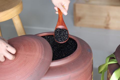 MỘC THANH TRÀ- TRÀ ĐẬU ĐEN XANH LÒNG RANG MỘC & CỎ NGỌT & HÀ THỦ Ô