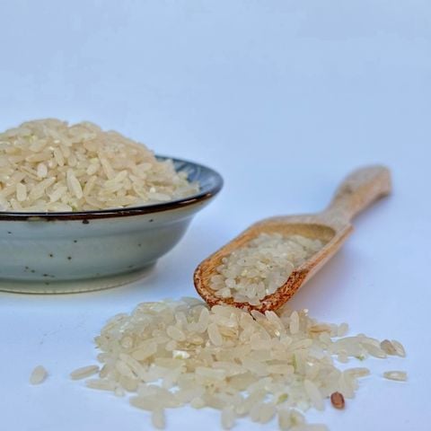 Smile Farm KonTum - Gạo Dẻo Thơm (dạng Trắng, Sạch cám) 1kg, Canh Tác Thuần Tự Nhiên