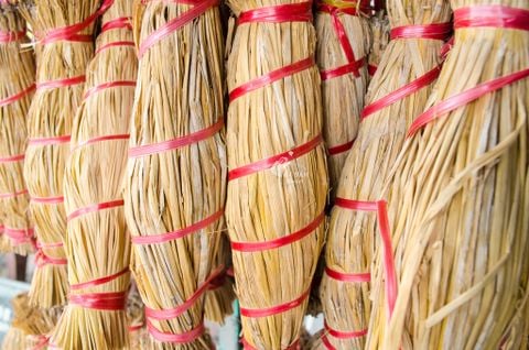 TRÉ BÓ RƠM ĐẶC SẢN BÌNH ĐỊNH