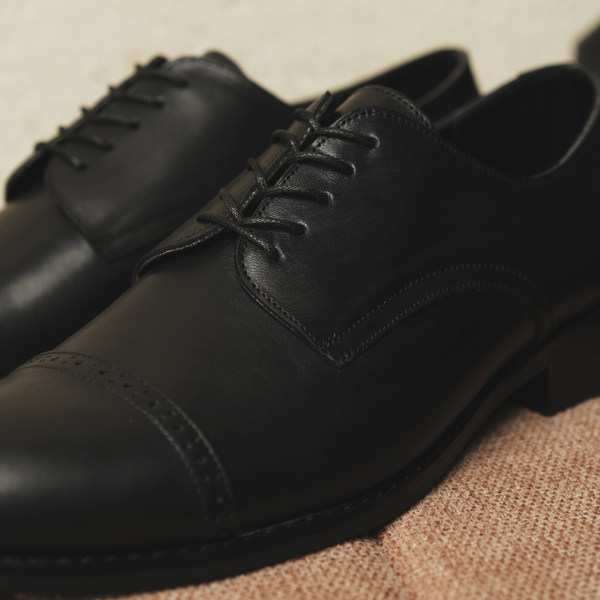 DERBY CAPTOE BLACK NEW