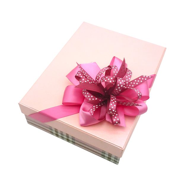 Hộp Quà Chữ Nhật Linh Lan (21 x 16 x 6 Cm)