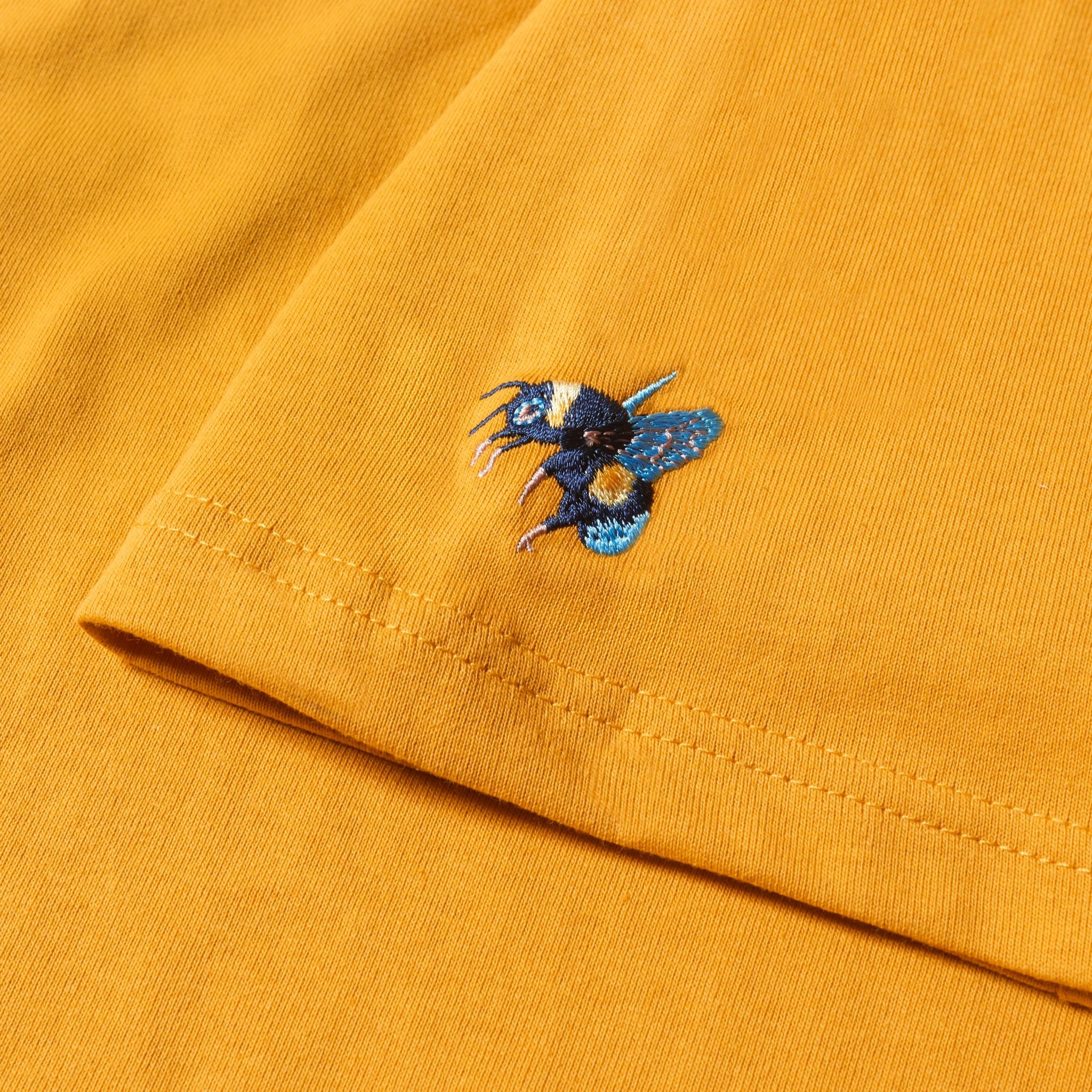  Garden Mustard Tee "Bee" 