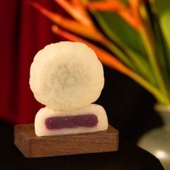 Bánh trung thu dẻo nhân hương khoai môn