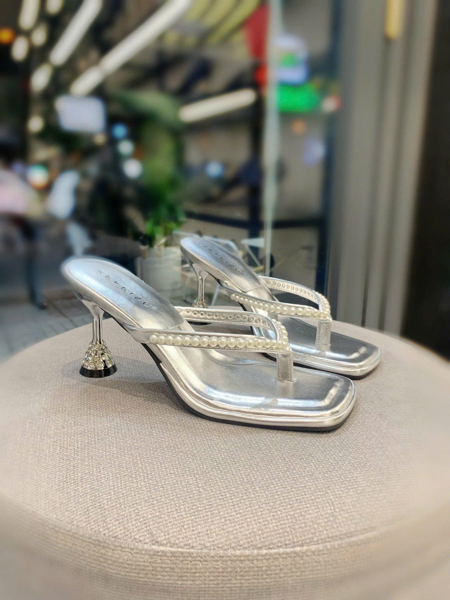  Dép Cao Gót 6 Phân Xỏ Ngón  Đính Ngọc Trai sang Trọng 2911 