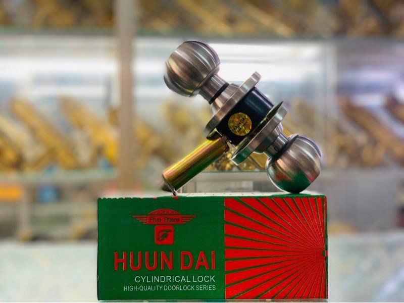 KHÓA NẮM TRÒN HUUDAI 587