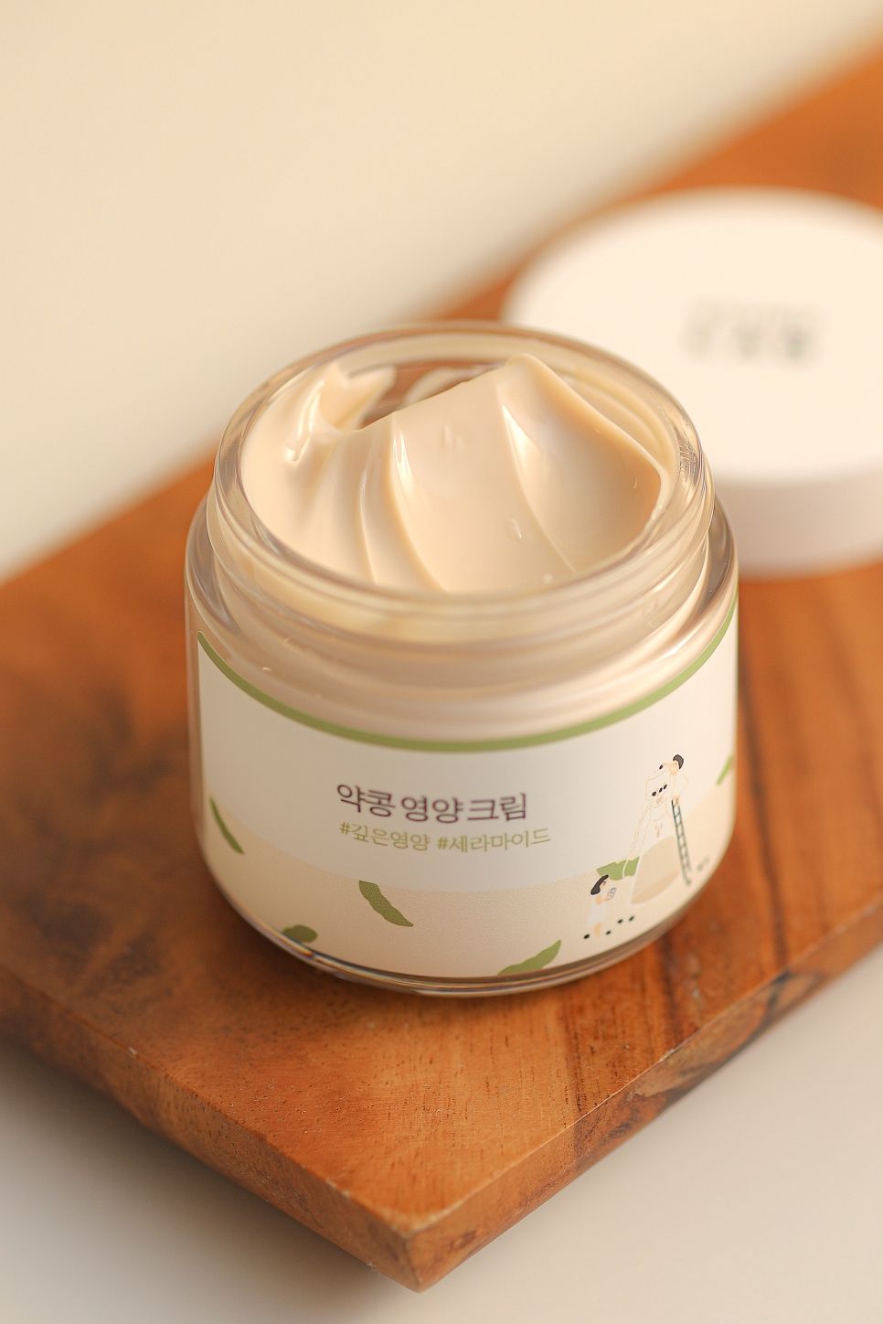 Kem Dưỡng Chiết Xuất Đậu Nành Round Lab Soybean Moisturizing Cream – Lam Thảo Cosmetics