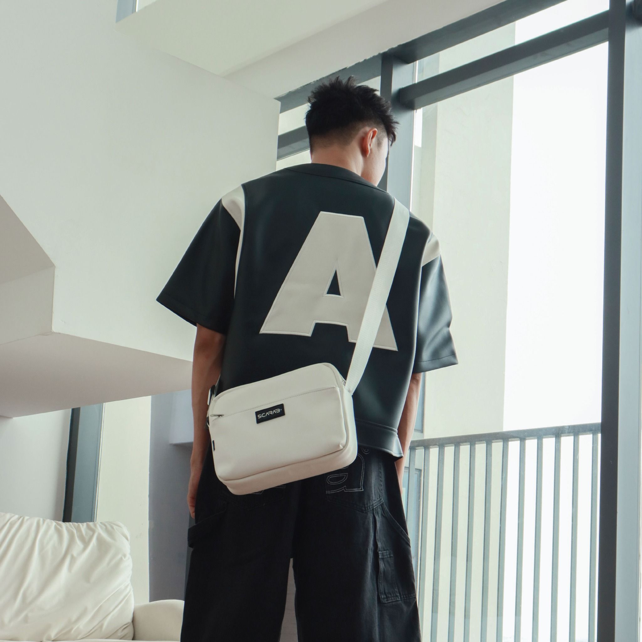  Plain Messenger Bag - White 