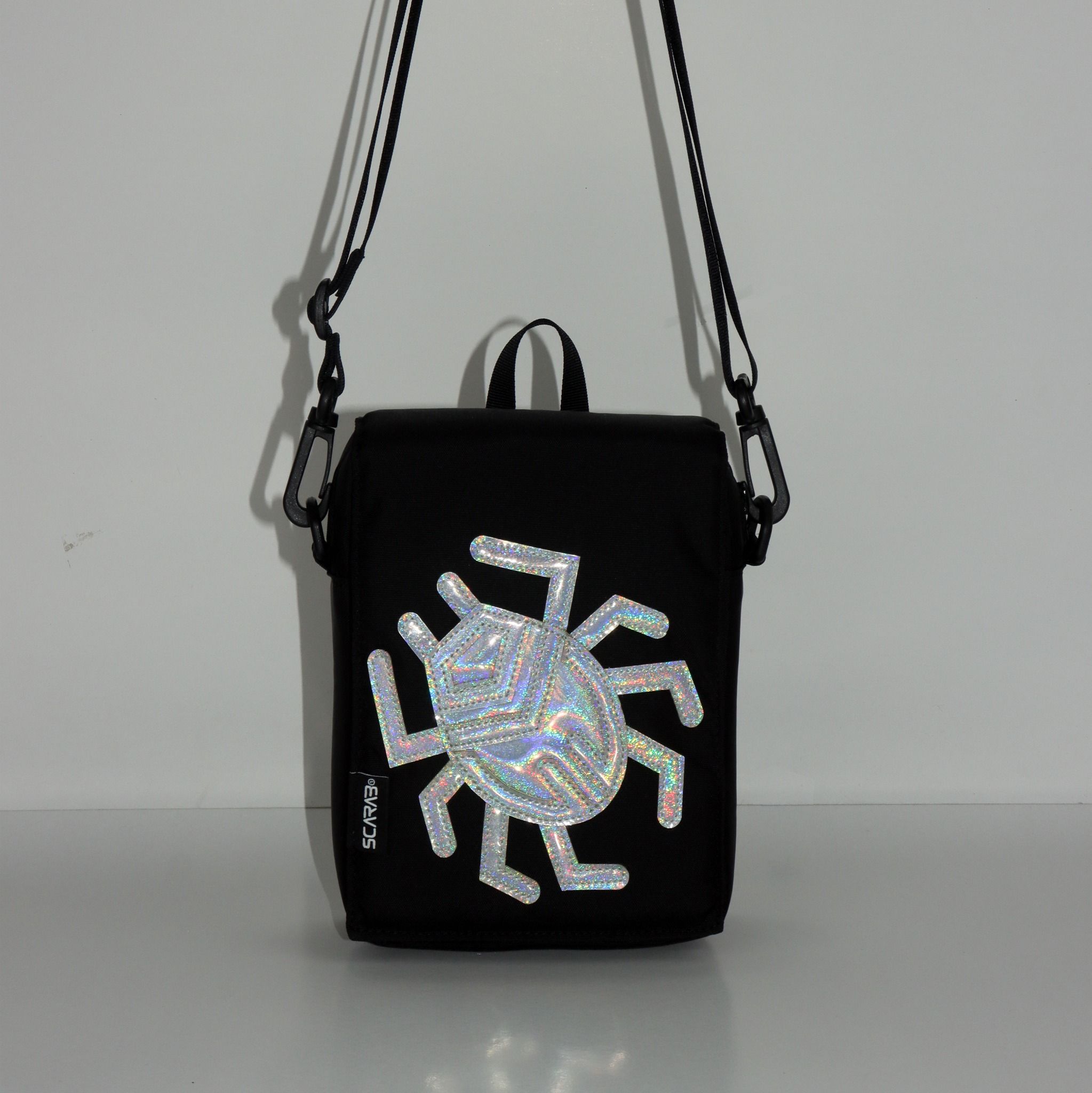 Source hot selling PVC hologram lady handbag with leather handle women  transparent laser holographic shopping tote beach shoulder bag on  m.alibaba.com