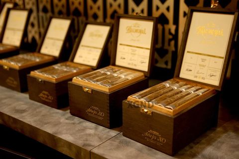 Cigar Balmoral Anejo XO Rothschild Masivo - Xì Gà Dominica Chính Hãng