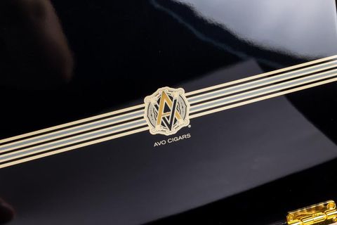 Hộp Bảo Quản Xì Gà Humidor AVO - Hộp Sơn Mài Chính Hãng